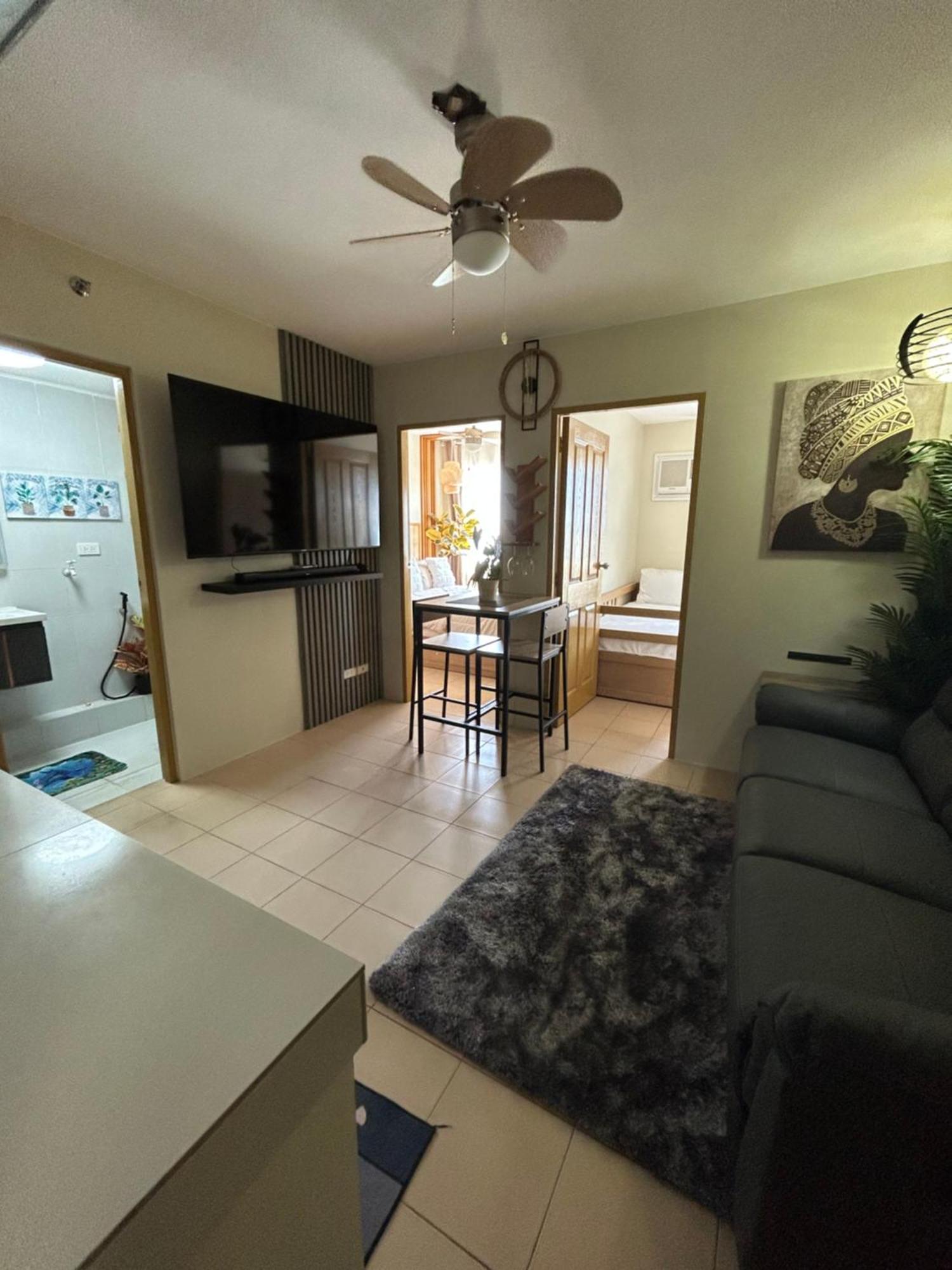 Condotel Dc Marina Spatial Felinvest Dumaguete City Exteriör bild